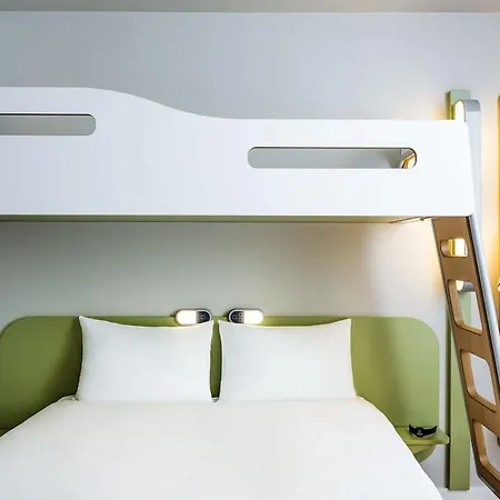 Hotel Ibis Saint Quentin En Yvelines - Velodrome