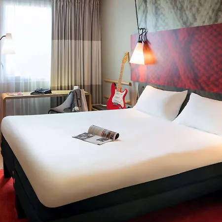 Ibis Saint Quentin En Yvelines - Velodrome