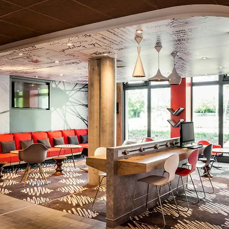 Ibis Saint Quentin En Yvelines - Velodrome 3* Montigny-le-Bretonneux