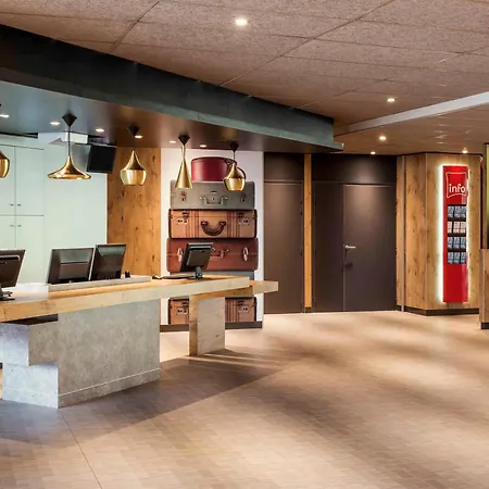 Ibis Saint Quentin En Yvelines - Velodrome