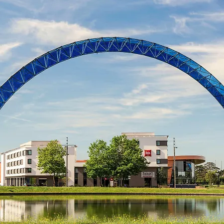 Ibis Saint Quentin En Yvelines - Velodrome 3* Montigny-le-Bretonneux