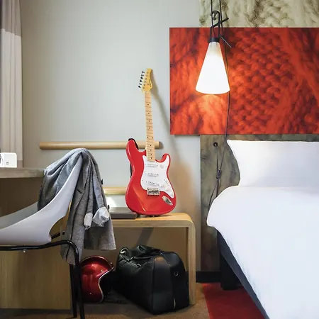 Ibis Saint Quentin En Yvelines - Velodrome Montigny-le-Bretonneux