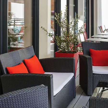 Ibis Saint Quentin En Yvelines - Velodrome Montigny-le-Bretonneux