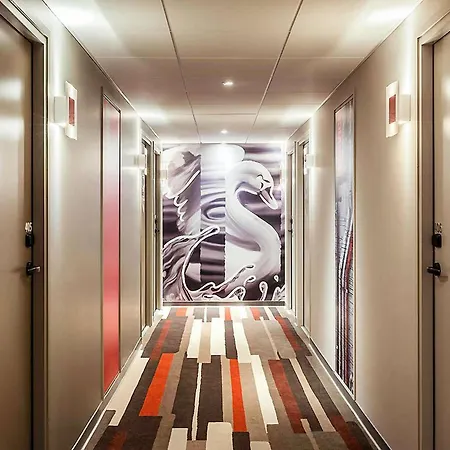 Ibis Saint Quentin En Yvelines - Velodrome Hotel 3*