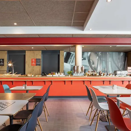 Ibis Saint Quentin En Yvelines - Velodrome 3* Montigny-le-Bretonneux