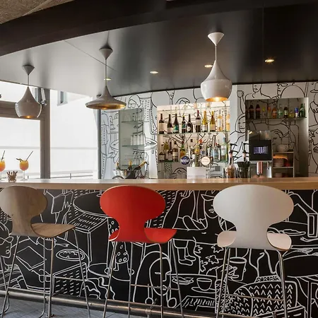 Ibis Saint Quentin En Yvelines - Velodrome Hotel Montigny-le-Bretonneux