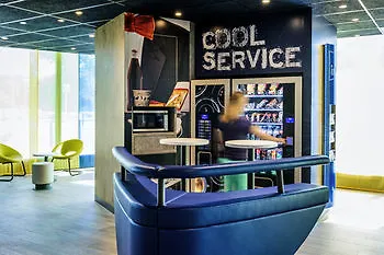 Ibis Saint Quentin En Yvelines - Velodrome 3* Montigny-le-Bretonneux