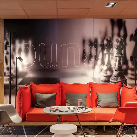 Ibis Saint Quentin En Yvelines - Velodrome Hotel