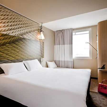 Ibis Saint Quentin En Yvelines - Velodrome 3* Montigny-le-Bretonneux