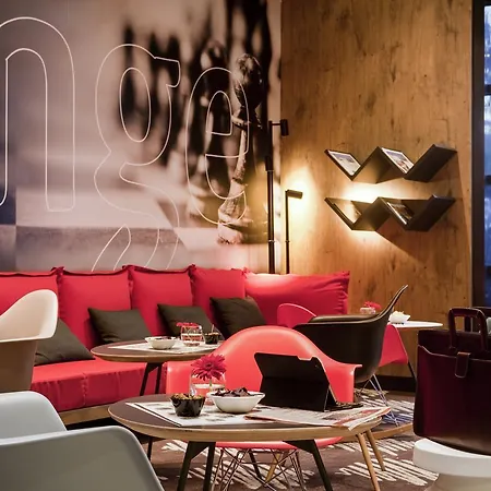 Ibis Saint Quentin En Yvelines - Velodrome Montigny-le-Bretonneux