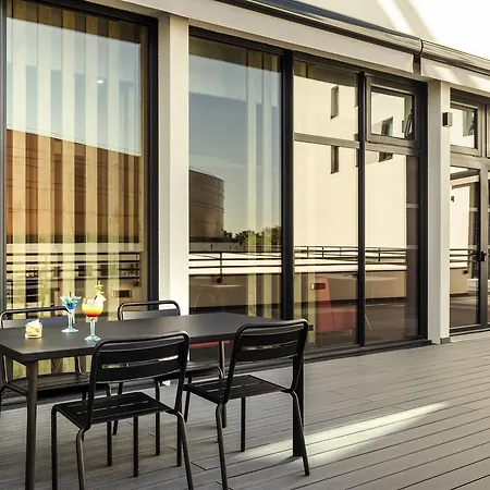 Ibis Saint Quentin En Yvelines - Velodrome Hotel