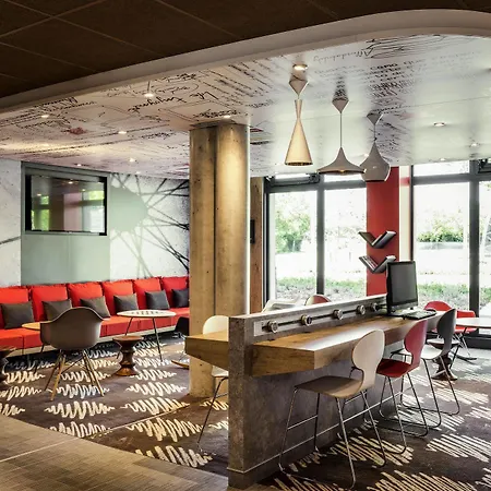 Ibis Saint Quentin En Yvelines - Velodrome 3* Montigny-le-Bretonneux
