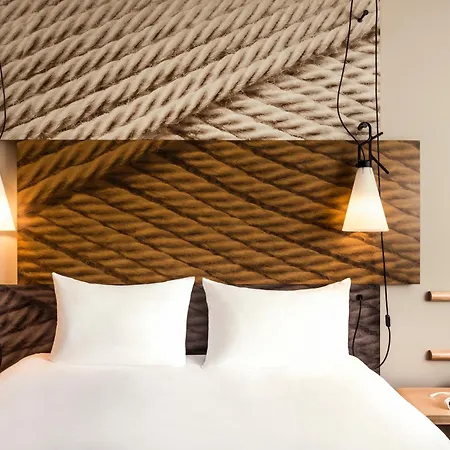 Hotel Ibis Saint Quentin En Yvelines - Velodrome